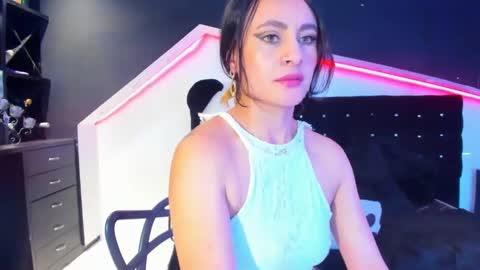 Coral  online show from February 6, 2025, 1:10 pm