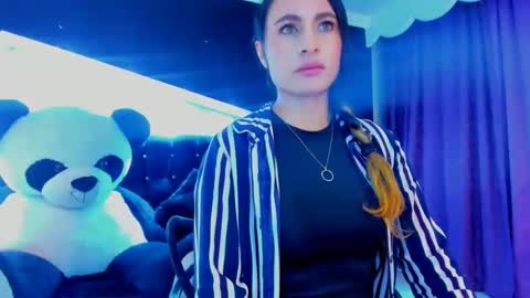 Coral  online show from February 8, 2025, 10:18 am