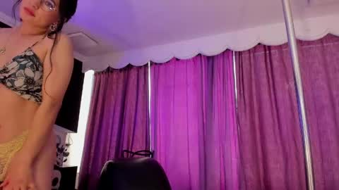 Coral  online show from May 7, 2026, 5:29 pm