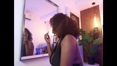 Snapshot of coral_lise chatting on September 14, 2025, 3:44 pm Coral online show from September 14, 2025, 3:44 pm