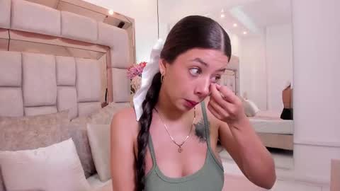 Snapshot of coral_taylorr chatting on October 11, 2025, 3:21 pm Coral online show from October 11, 2025, 3:21 pm