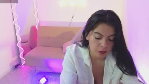 Carolina  online show from March 4, 2025, 6:26 am