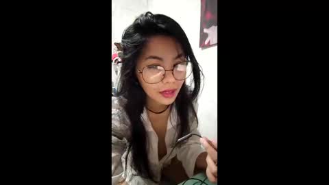 Snapshot of coralinebane chatting on March 12, 2026, 8:15 pm coralinebane online show from March 12, 2026, 8:15 pm