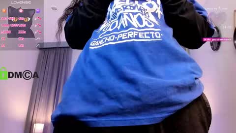 Snapshot of coralinericce_ chatting on September 17, 2025, 9:38 pm Coral Stefani online show from September 17, 2025, 9:38 pm