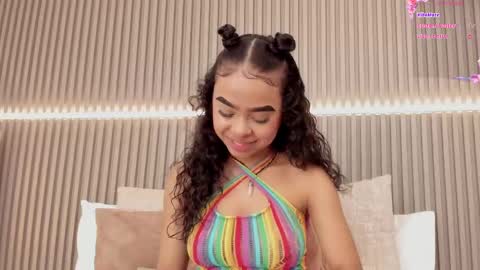 Snapshot of coralineross_ chatting on February 12, 2025, 11:29 am coralineross_ online show from February 12, 2025, 11:29 am