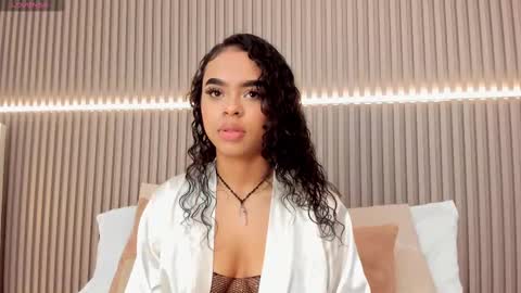 Snapshot of coralineross_ chatting on March 1, 2025, 11:17 am coralineross_ online show from March 1, 2025, 11:17 am