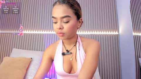 Snapshot of coralineross_ chatting on September 12, 2025, 10:59 am coralineross_ online show from September 12, 2025, 10:59 am