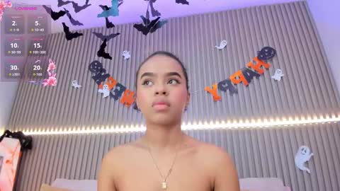 Snapshot of coralineross_ chatting on October 9, 2025, 10:57 am coralineross_ online show from October 9, 2025, 10:57 am