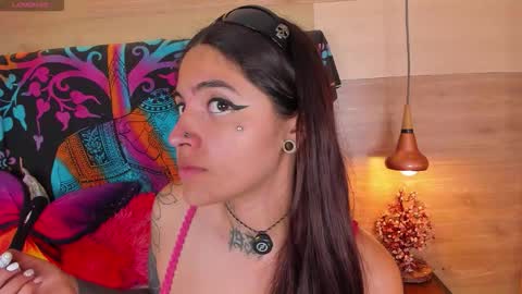 Snapshot of cori_paige chatting on October 15, 2025, 3:50 am Cori online show from October 15, 2025, 3:50 am