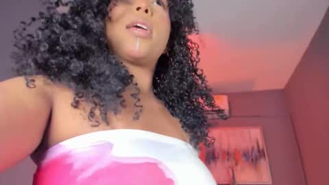 Snapshot of corinnah chatting on October 1, 2025, 12:00 pm Cori online show from October 1, 2025, 12:00 pm