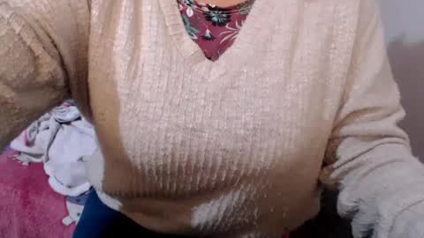 Snapshot of corinnahothotxxx chatting on September 16, 2025, 3:40 am corinnahothotxxx online show from September 16, 2025, 3:40 am