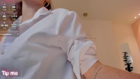 Corinne Russo online show from June 5, 2026, 12:55 pm