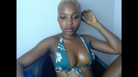 Snapshot of cornxcunt chatting on October 27, 2025, 2:26 am cornxcunt online show from October 27, 2025, 2:26 am