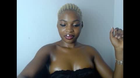 Snapshot of cornxcunt chatting on October 28, 2025, 8:11 pm cornxcunt online show from October 28, 2025, 8:11 pm