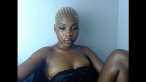 Snapshot of cornxcunt chatting on October 30, 2025, 2:57 am cornxcunt online show from October 30, 2025, 2:57 am