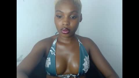 Snapshot of cornxcunt chatting on November 4, 2025, 10:09 pm cornxcunt online show from November 4, 2025, 10:09 pm