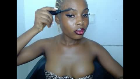 Snapshot of cornxcunt chatting on November 12, 2025, 4:40 pm cornxcunt online show from November 12, 2025, 4:40 pm