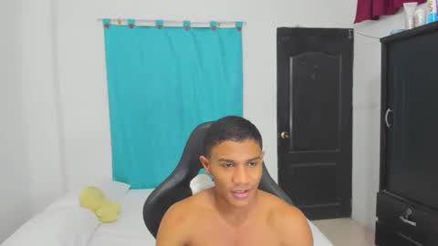 Snapshot of corzoethan chatting on October 2, 2025, 11:56 pm Ethan  online show from October 2, 2025, 11:56 pm
