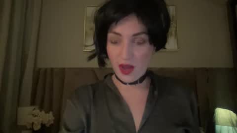 cosmo_blondiee online show from September 25, 2025, 7:17 pm