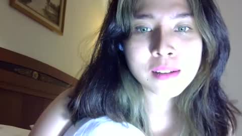 Liz Gwyneth Charlota online show from December 25, 2024, 7:02 pm