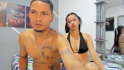 Snapshot of couple777sexy chatting on April 20, 2026, 1:41 am Andri online show from April 20, 2026, 1:41 am
