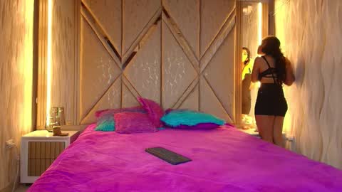 Ricardo  Isabella online show from November 18, 2025, 7:40 pm