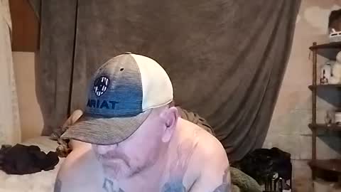Ieathairytacos online show from February 26, 2025, 3:53 am