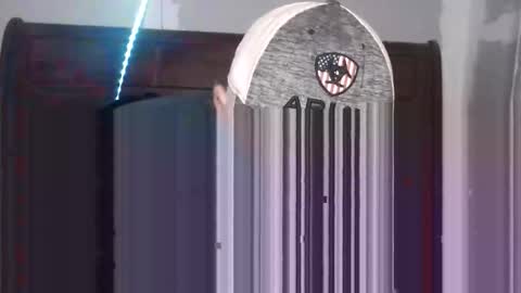 Snapshot of couple_pleaser1 chatting on March 29, 2026, 11:27 pm Ieathairytacos online show from March 29, 2026, 11:27 pm