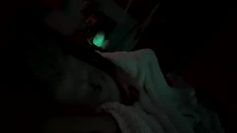 Snapshot of couple_who_freaks chatting on December 3, 2024, 10:06 am Bald Beautiful online show from December 3, 2024, 10:06 am