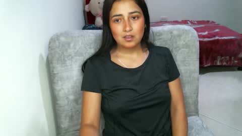 couplecaliente10 online show from January 18, 2026, 2:59 am