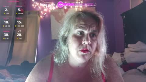 Snapshot of courdles chatting on April 2, 2026, 8:17 pm courdles online show from April 2, 2026, 8:17 pm