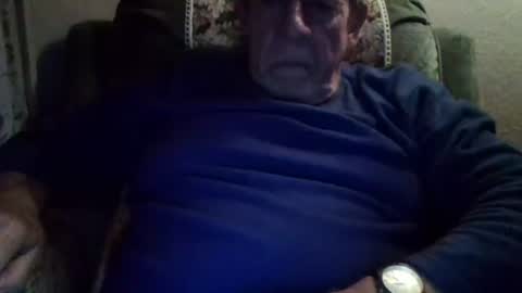 Snapshot of courieral1 chatting on January 11, 2025, 5:20 am courieral1 online show from January 11, 2025, 5:20 am