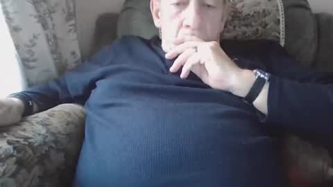 courieral1 online show from November 6, 2025, 9:10 am