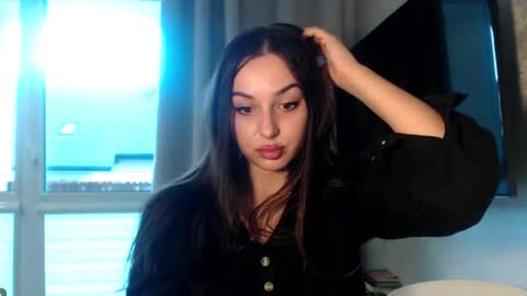 Snapshot of courtney_lux chatting on October 7, 2025, 1:52 pm Courtney online show from October 7, 2025, 1:52 pm