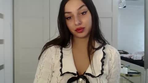 Snapshot of courtney_lux chatting on October 10, 2025, 1:54 pm Courtney online show from October 10, 2025, 1:54 pm