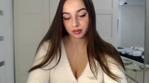 Snapshot of courtney_lux chatting on October 30, 2025, 3:02 pm Courtney online show from October 30, 2025, 3:02 pm