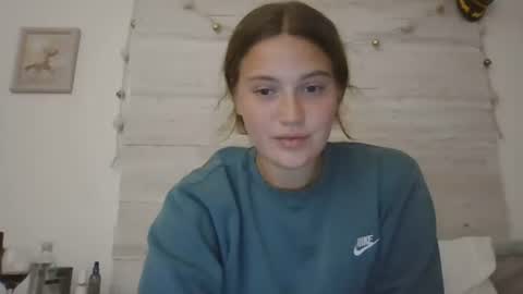 Snapshot of cowguirle chatting on July 17, 2026, 2:18 am Em online show from July 17, 2026, 2:18 am