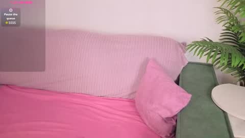 coy_emo_princess online show from August 7, 2026, 1:35 pm