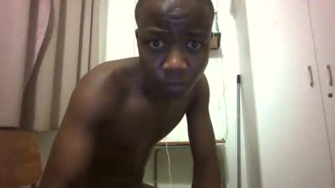 Snapshot of coziambhuti chatting on April 3, 2026, 1:25 am CapriMeanace online show from April 3, 2026, 1:25 am