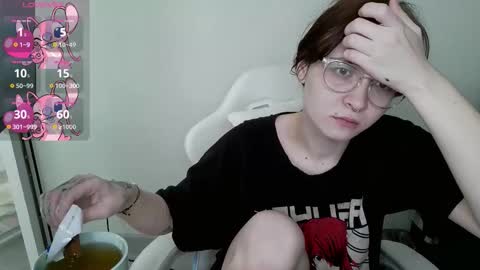 Snapshot of crash_test13 chatting on October 5, 2025, 9:29 am crash_test13 online show from October 5, 2025, 9:29 am