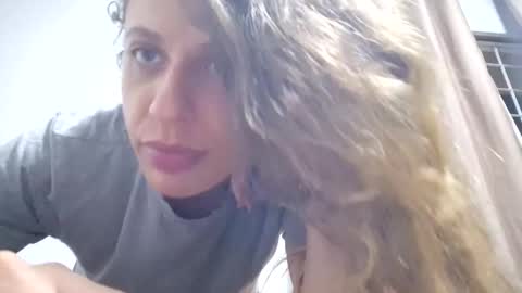 cravingustwoo online show from October 19, 2025, 3:29 am