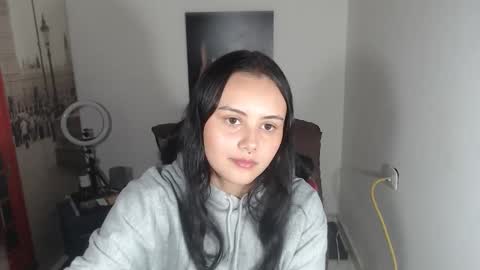 crazy_daniela online show from October 1, 2025, 9:10 pm