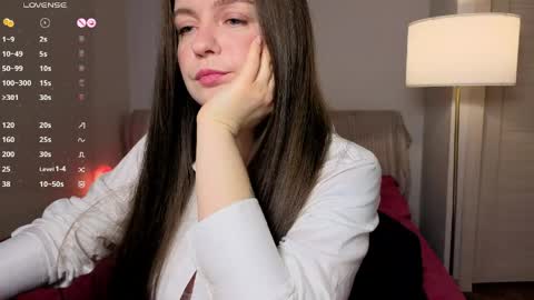 crazy_space11 online show from April 15, 2026, 7:04 am