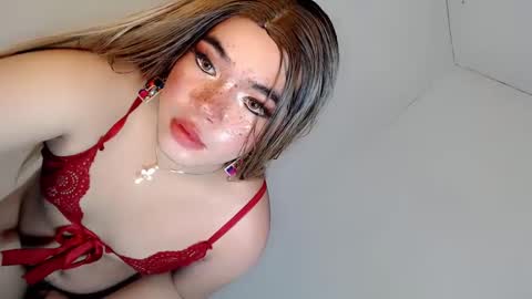 Hot Ayisha online show from December 20, 2024, 6:35 pm