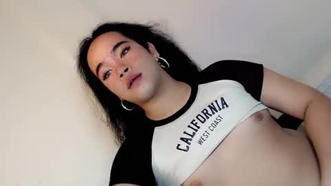 Hot Ayisha online show from January 4, 2025, 8:48 pm