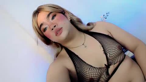 Hot Ayisha online show from February 13, 2025, 8:55 pm