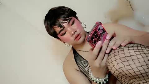 Hot Ayisha online show from March 12, 2025, 5:49 pm