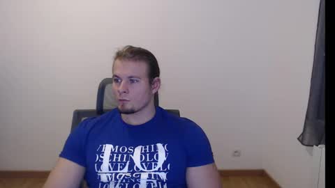 Snapshot of crazyangel8 chatting on December 19, 2024, 8:02 pm crazyangel8 online show from December 19, 2024, 8:02 pm