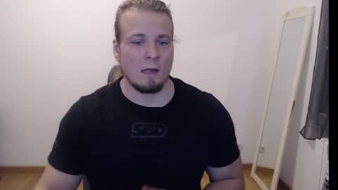 Snapshot of crazyangel8 chatting on January 6, 2025, 7:02 pm crazyangel8 online show from January 6, 2025, 7:02 pm