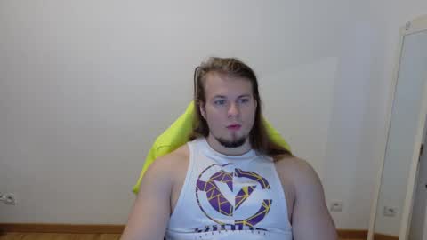 Snapshot of crazyangel8 chatting on January 20, 2025, 6:10 pm crazyangel8 online show from January 20, 2025, 6:10 pm